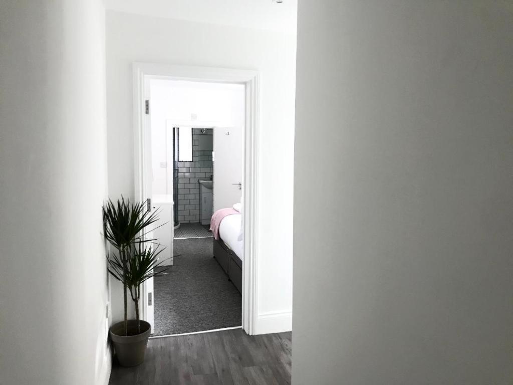 2 Bed 2 Bath & Terrace Holiday home