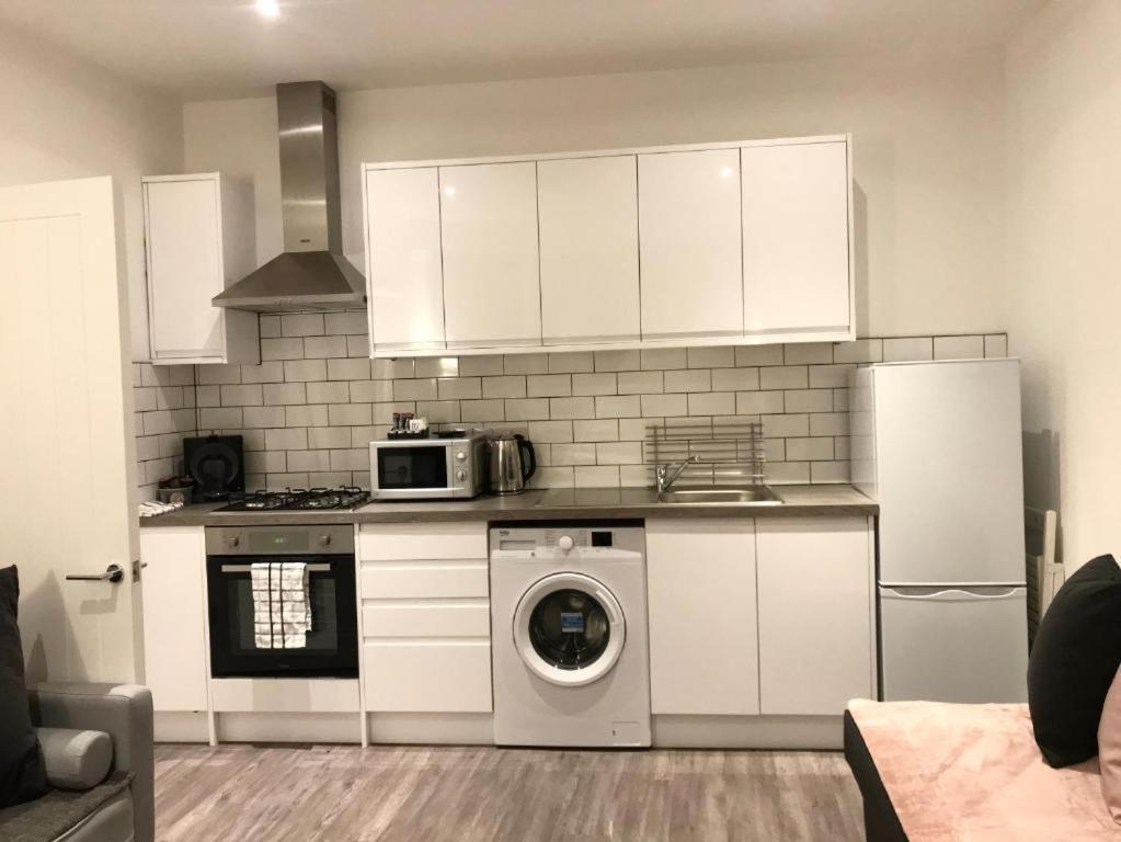 2 Bed 2 Bath & Terrace Holiday home Brighton