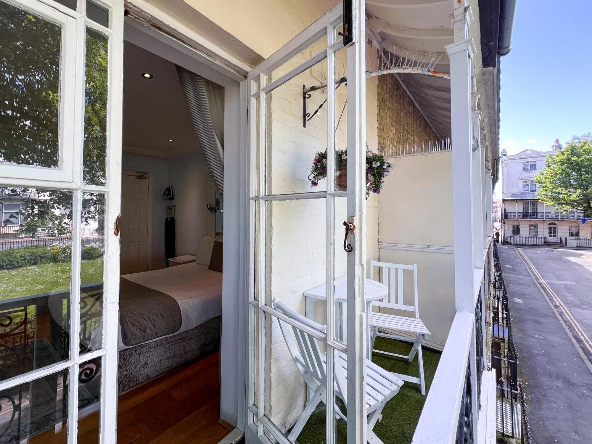 Innit Joy Guest house Brighton