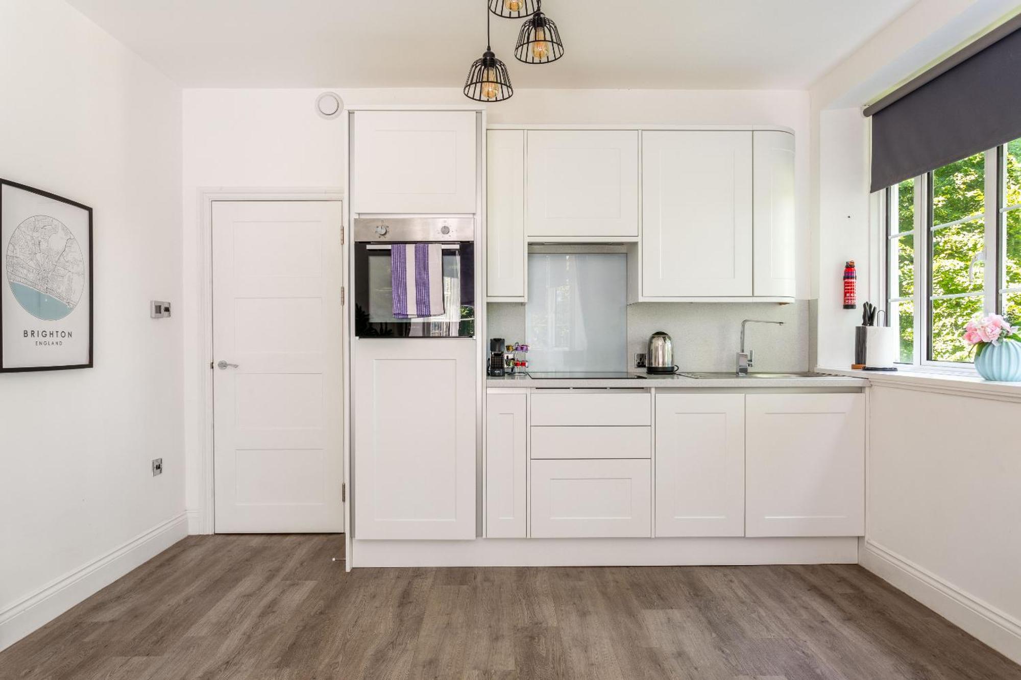 Apartment 1 Bedroom By Humming Nest Short Lets & Serviced With Free Wifi
