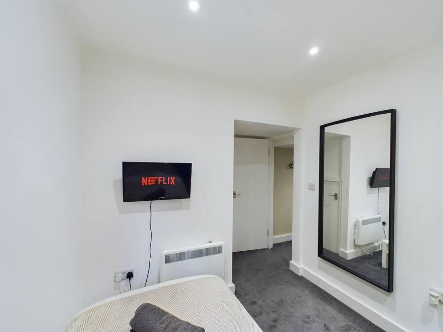 Apartment Stylish Maisonette With Hot Tub
