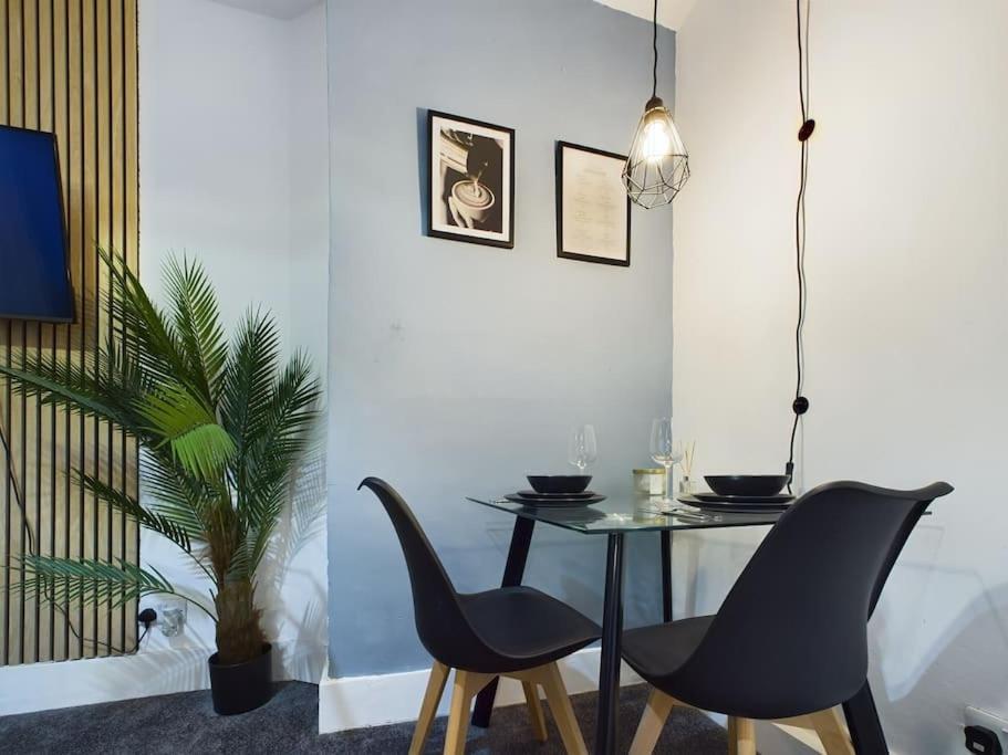 Apartment Stylish Maisonette With Hot Tub *