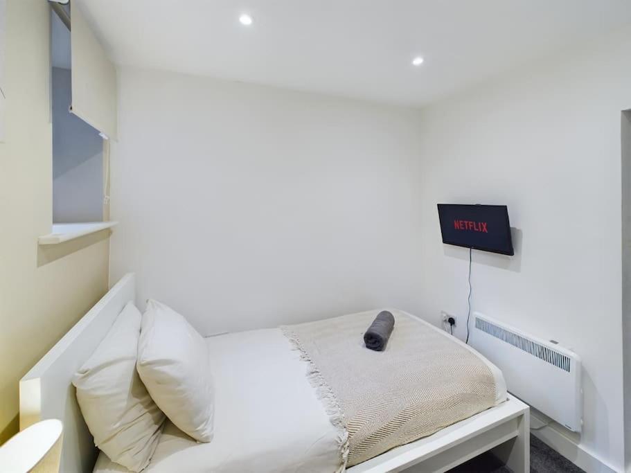 Stylish Maisonette With Hot Tub