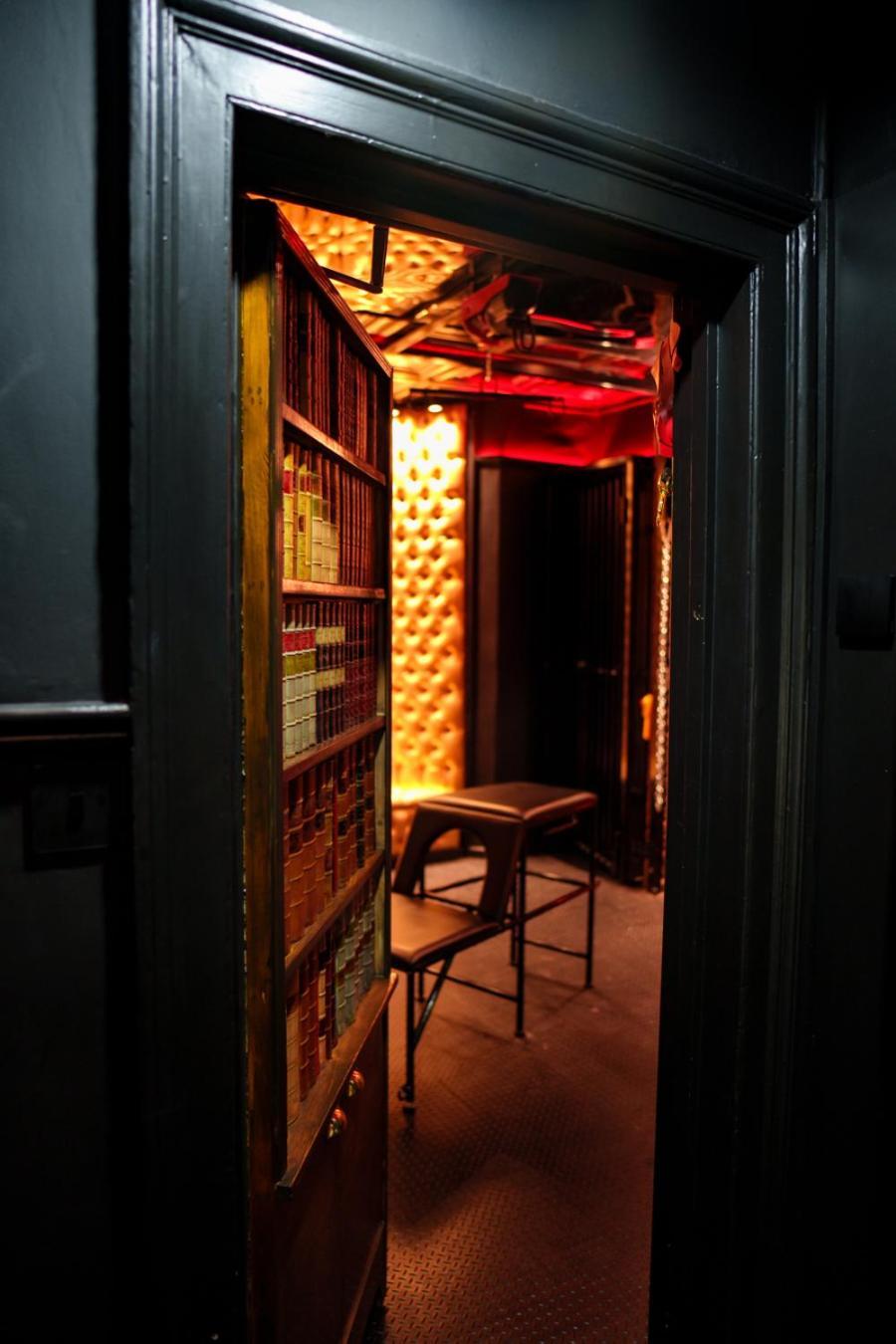 The Hidden Dungeon Apartment *