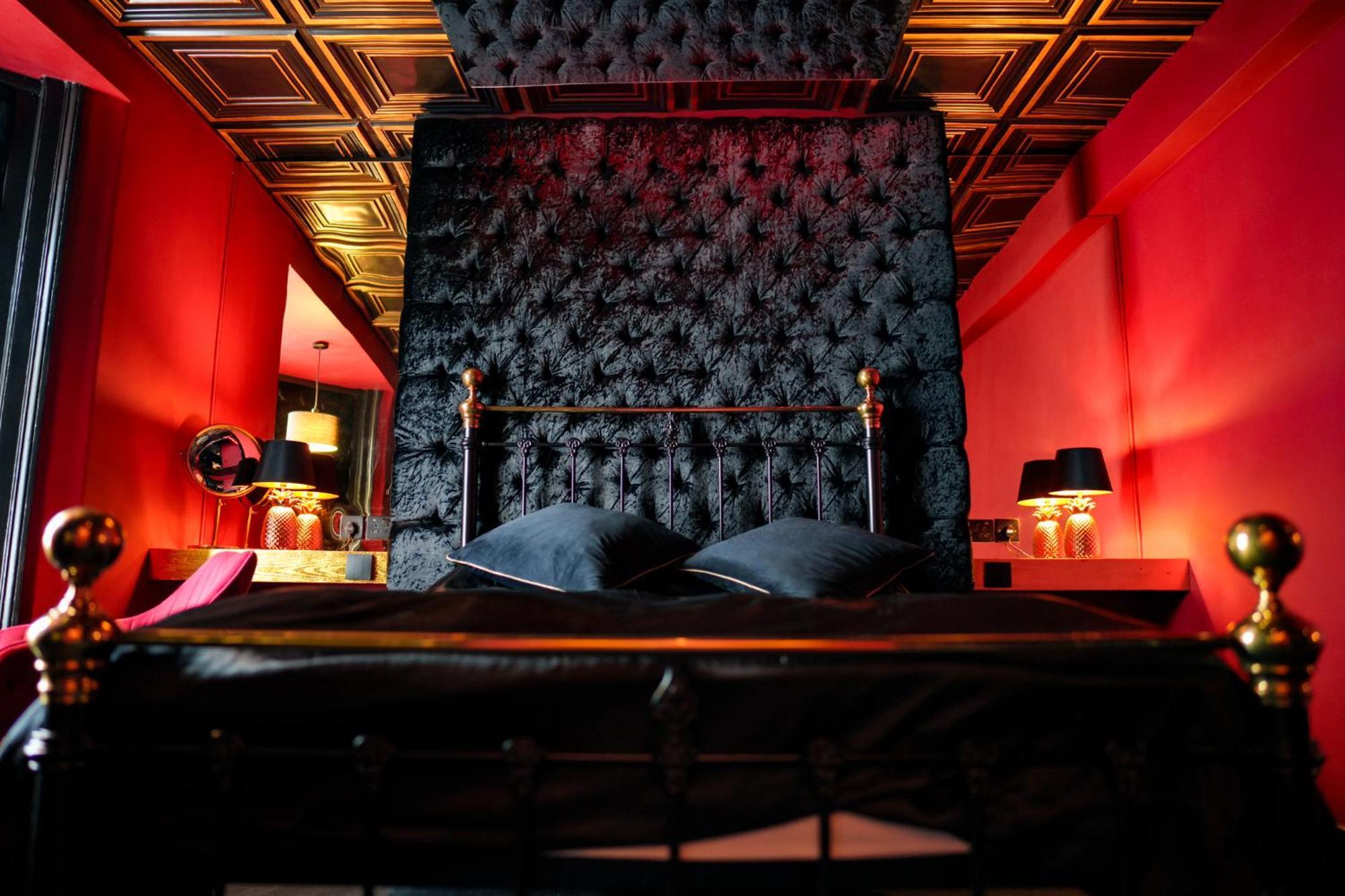 Apartment The Hidden Dungeon *