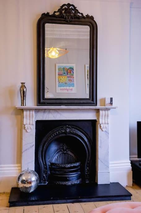 Apartment Elegant Retreat With Private Parking & Garden Brighton