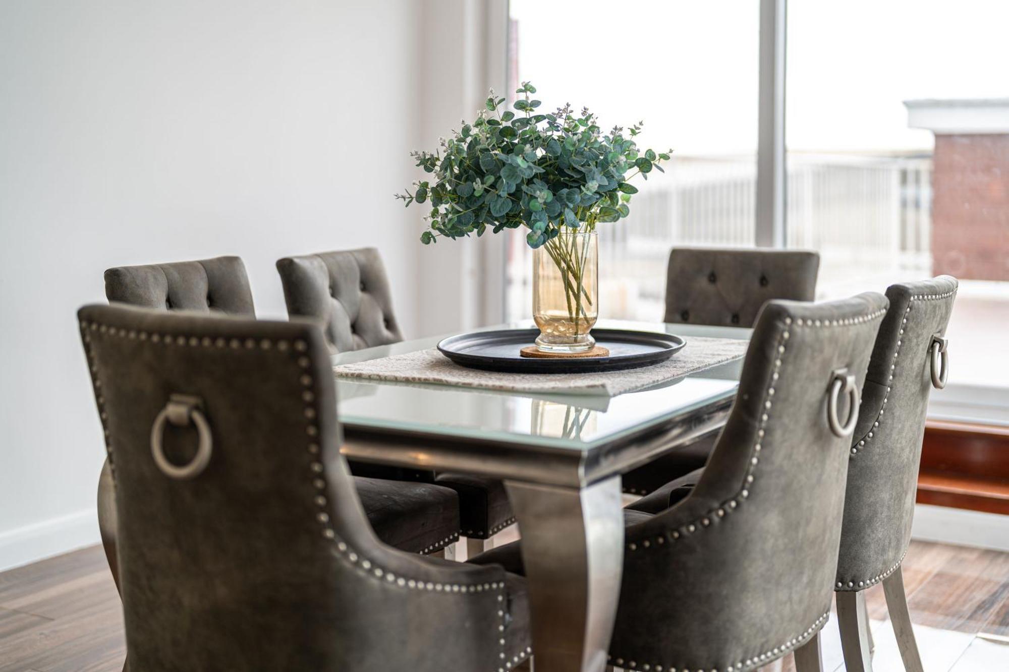 Penthouse Paradise: Beachfront Luxury With & Rooftop Views Apartment Brighton
