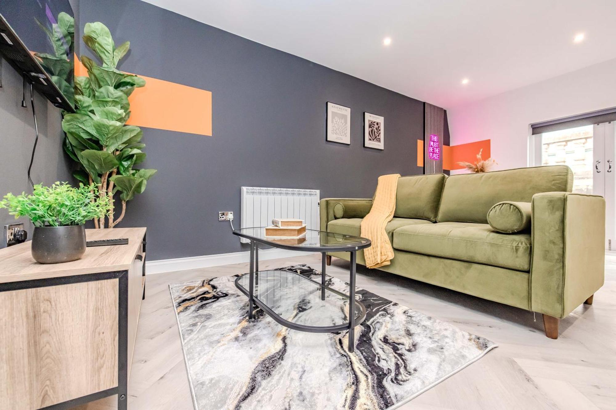 Luxury 1 Bed With Balcony In Next To Sleep 4 Apartment Brighton