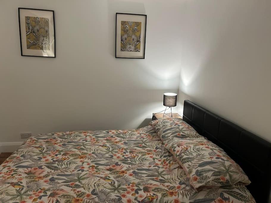 Self Contained Two Apartment, Own Entrance, Private Parking Apartment