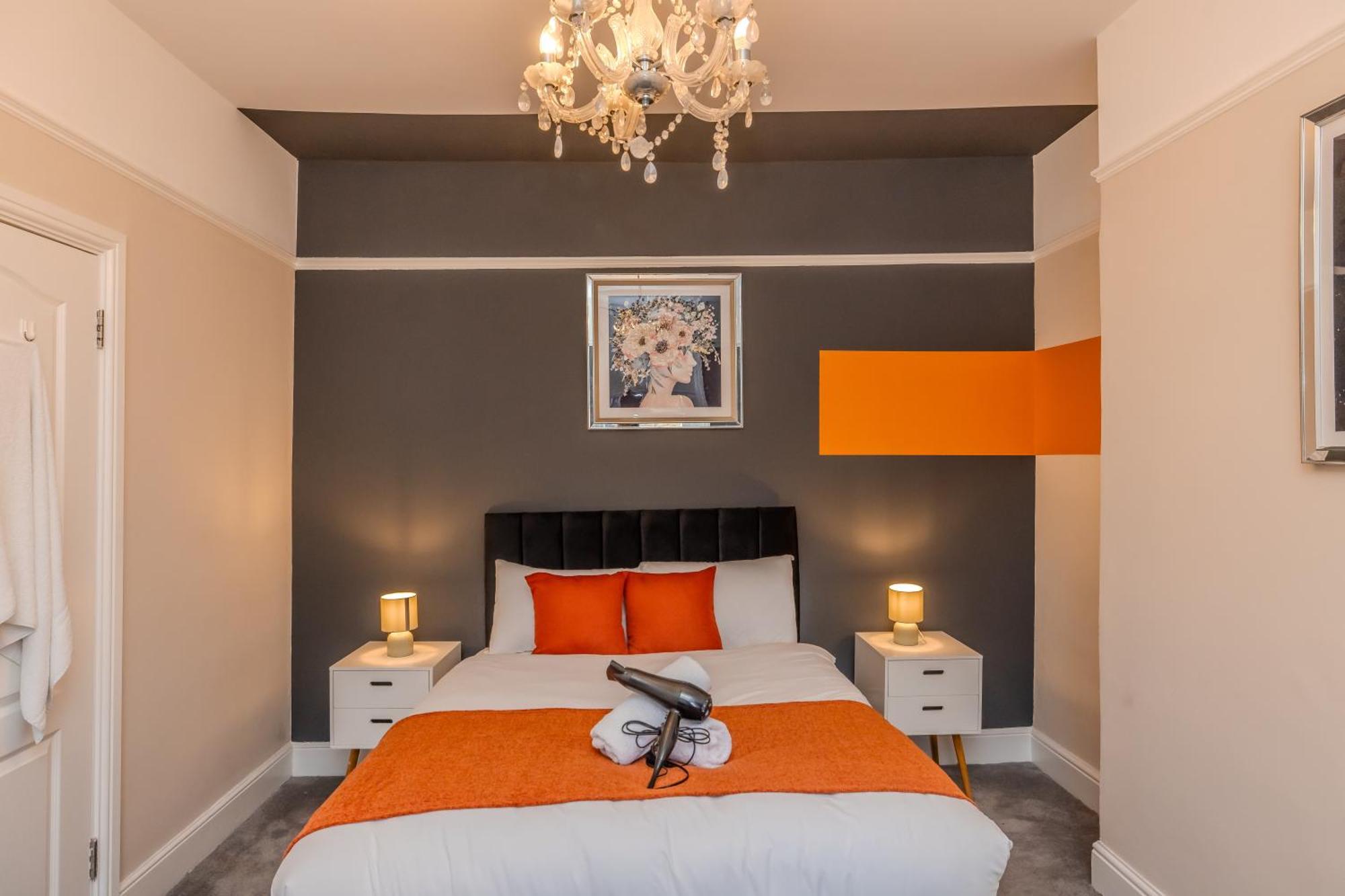 2bedroom 1 Bathroom Flat Next To Apartment *