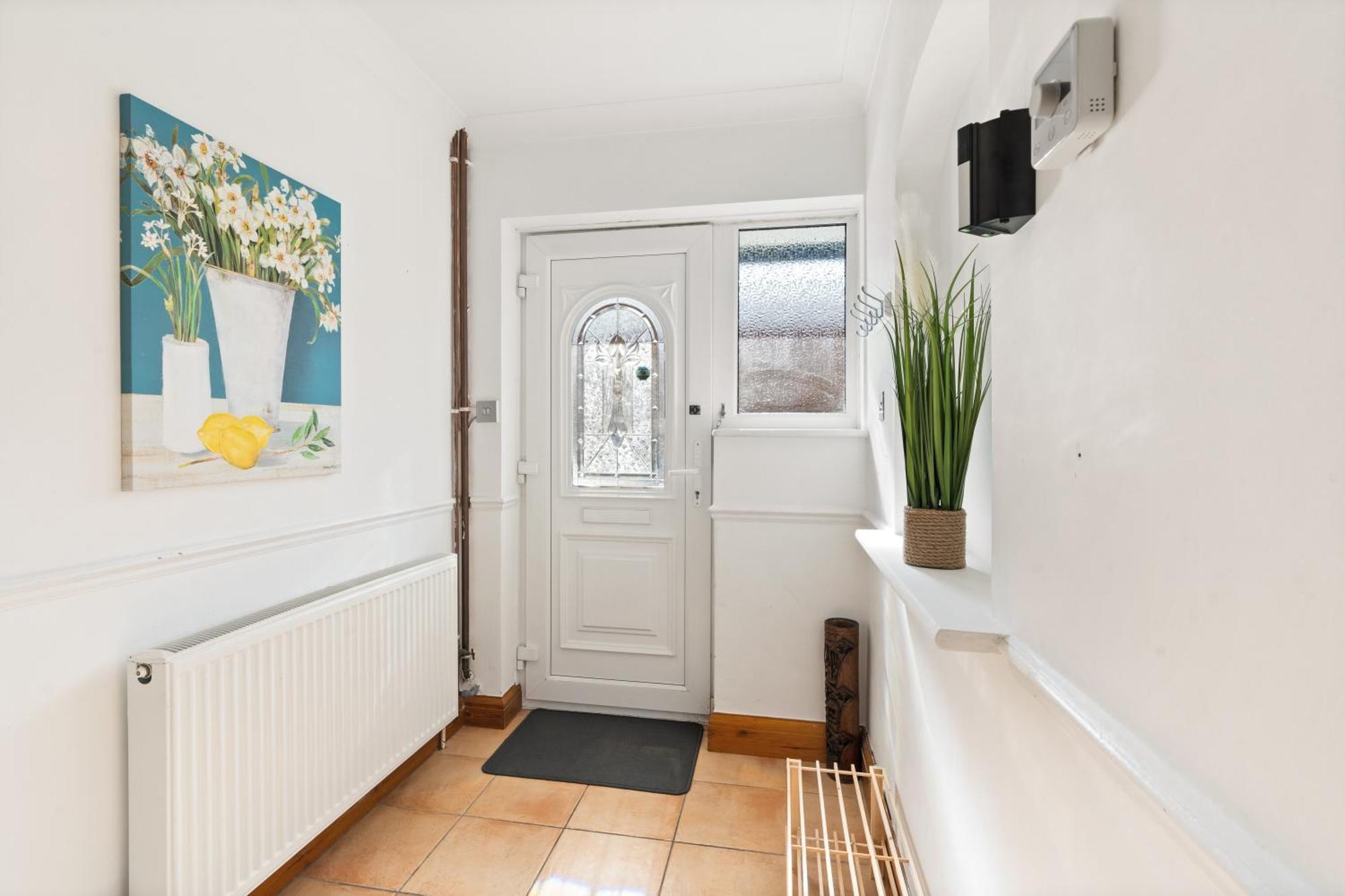Large House With Free Parking Holiday home