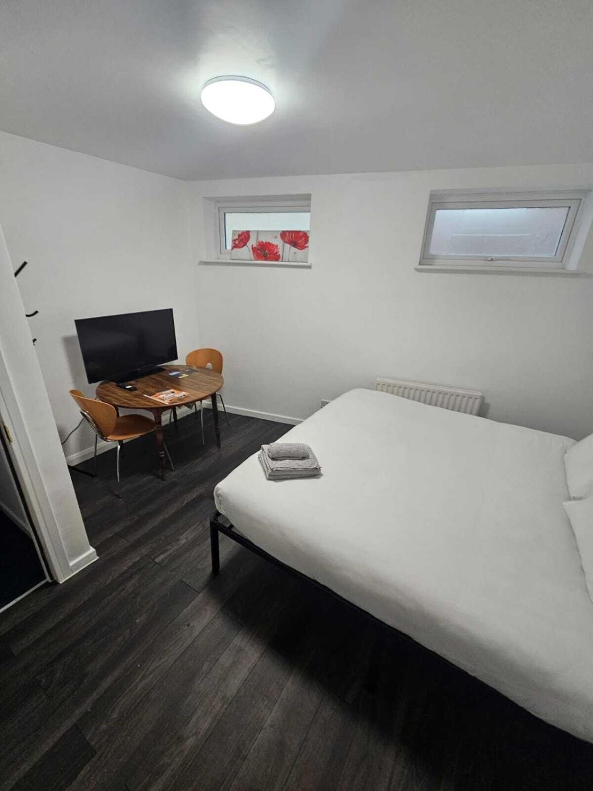 Aparthotel Queens Place - *