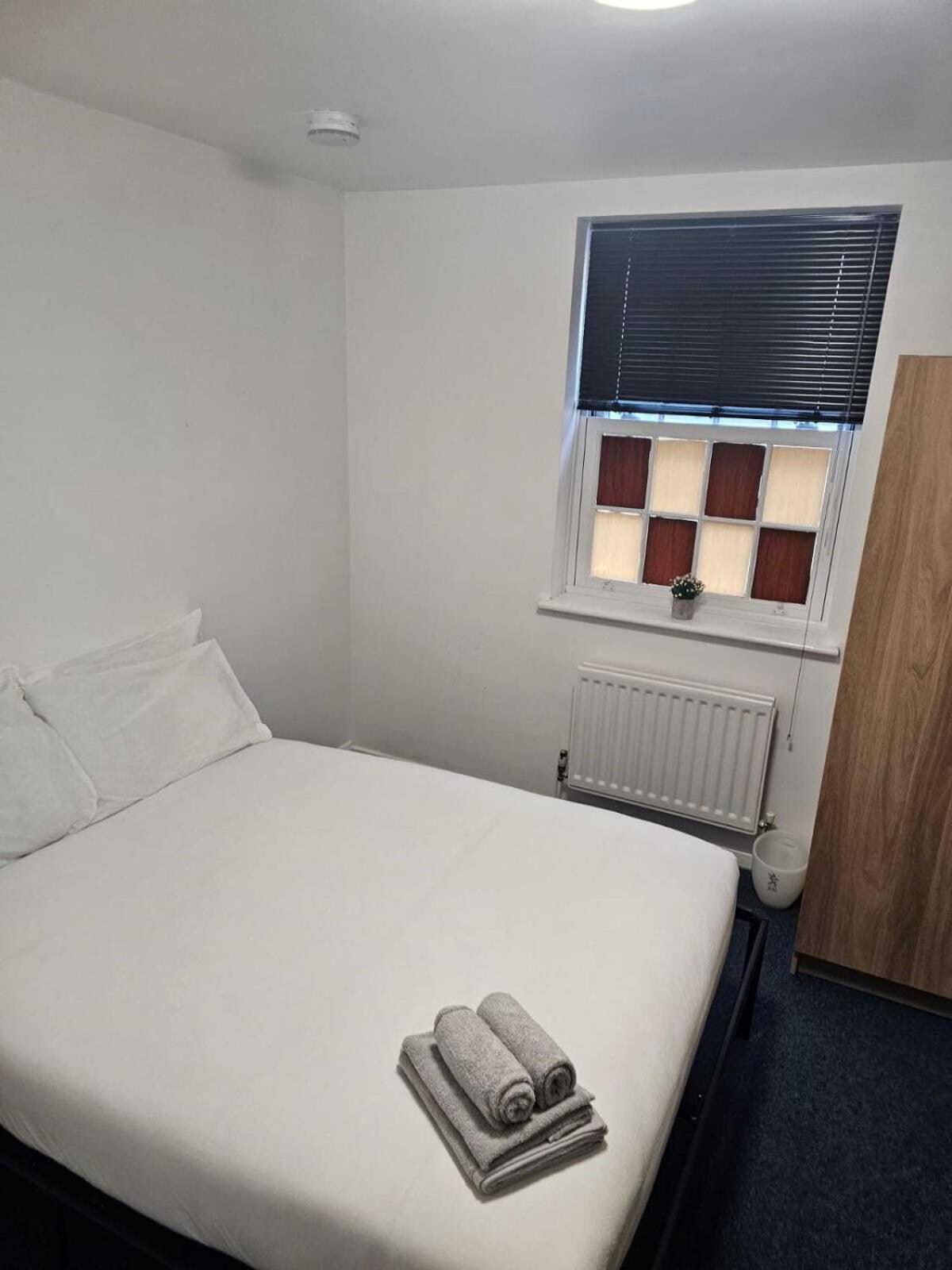 Queens Place - * Brighton