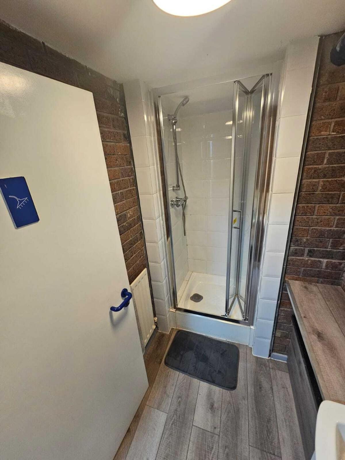 Queens Place - Aparthotel *