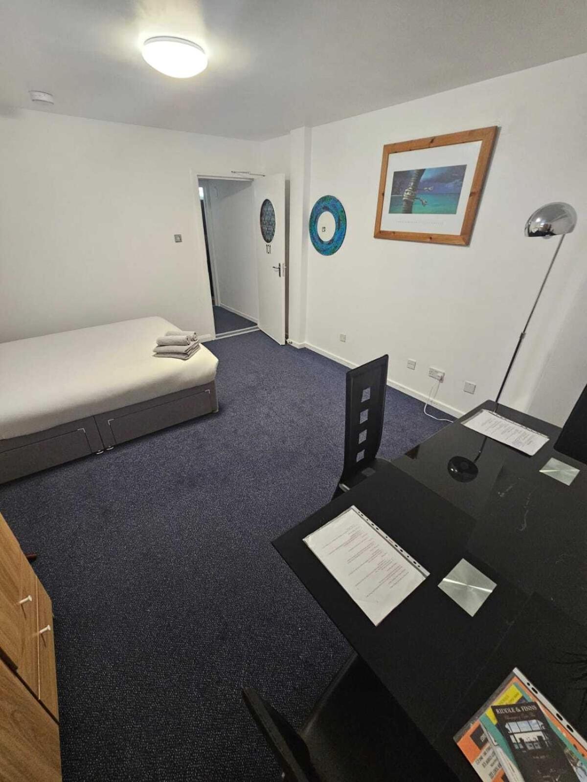 Queens Place - *