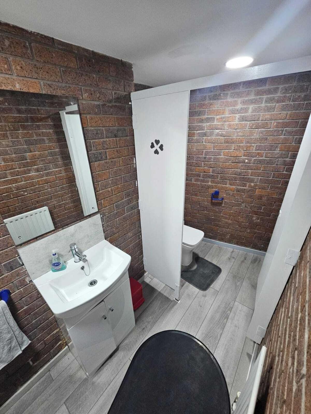 Aparthotel Queens Place -