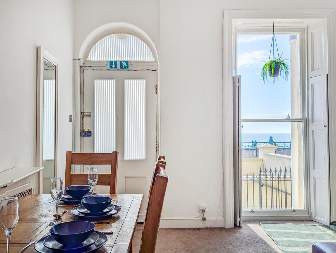 Marine Parade Sea View - By Lets