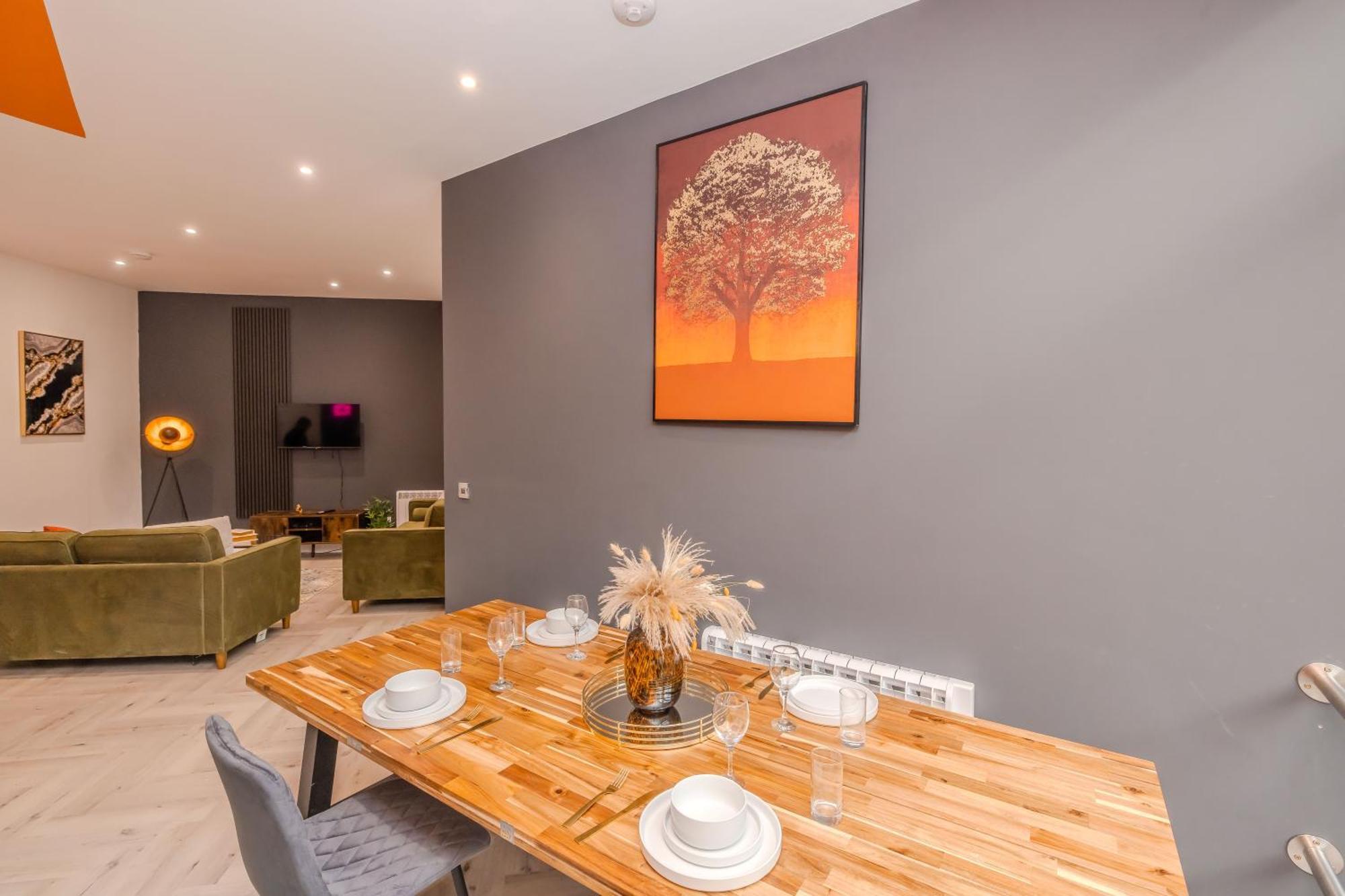 Stylish 3-bedroom Flat Near And Iconic Lanes Brighton