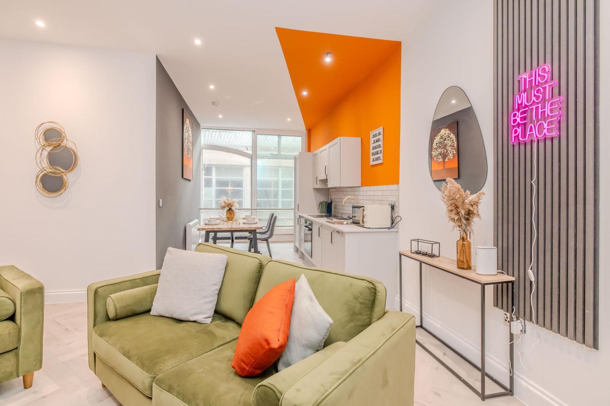 Stylish 3-bedroom Flat Near And Iconic Lanes * Brighton
