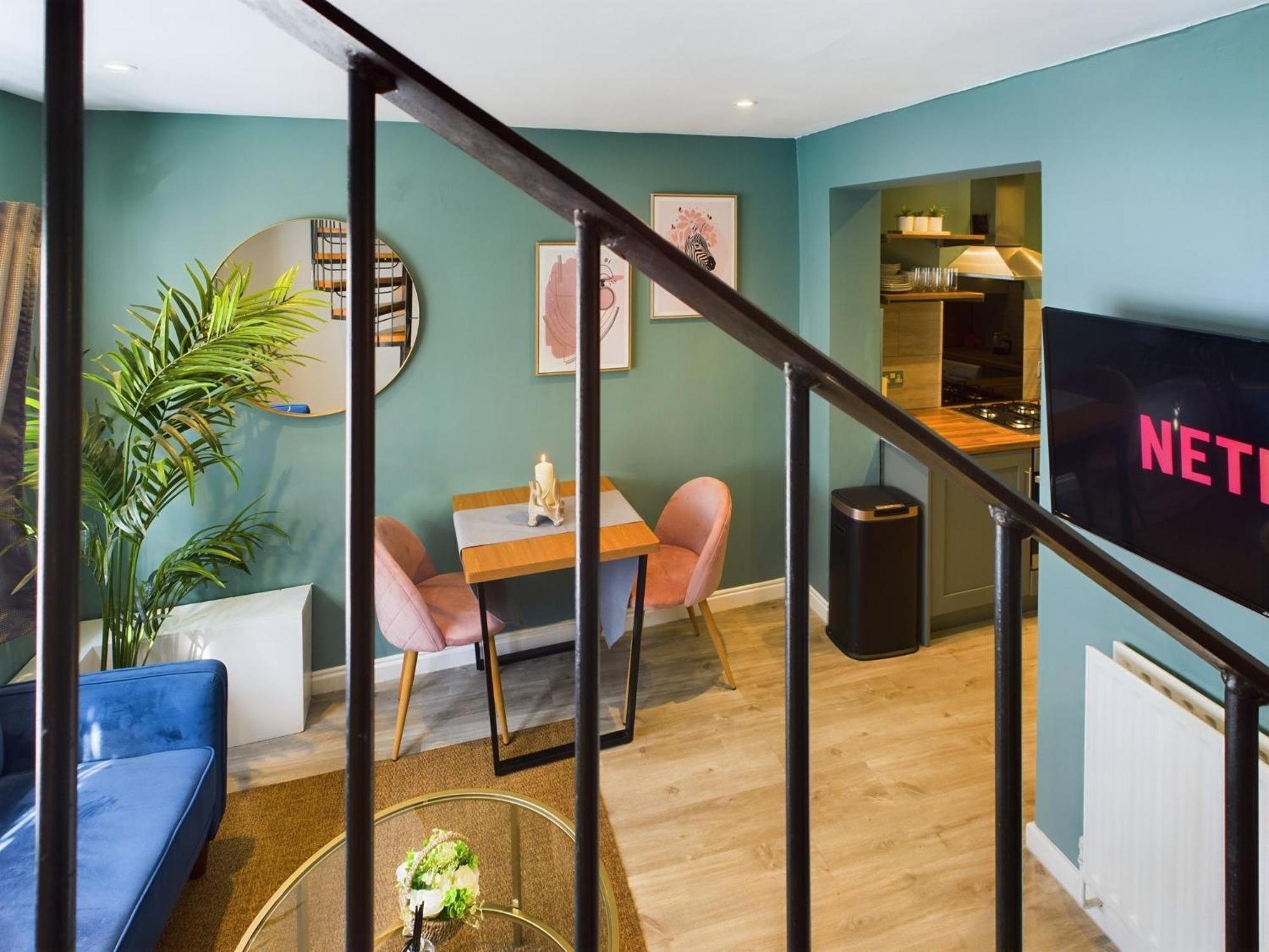 Apartment Chic 2 Bed House In Centre - Sleeps 5 Brighton