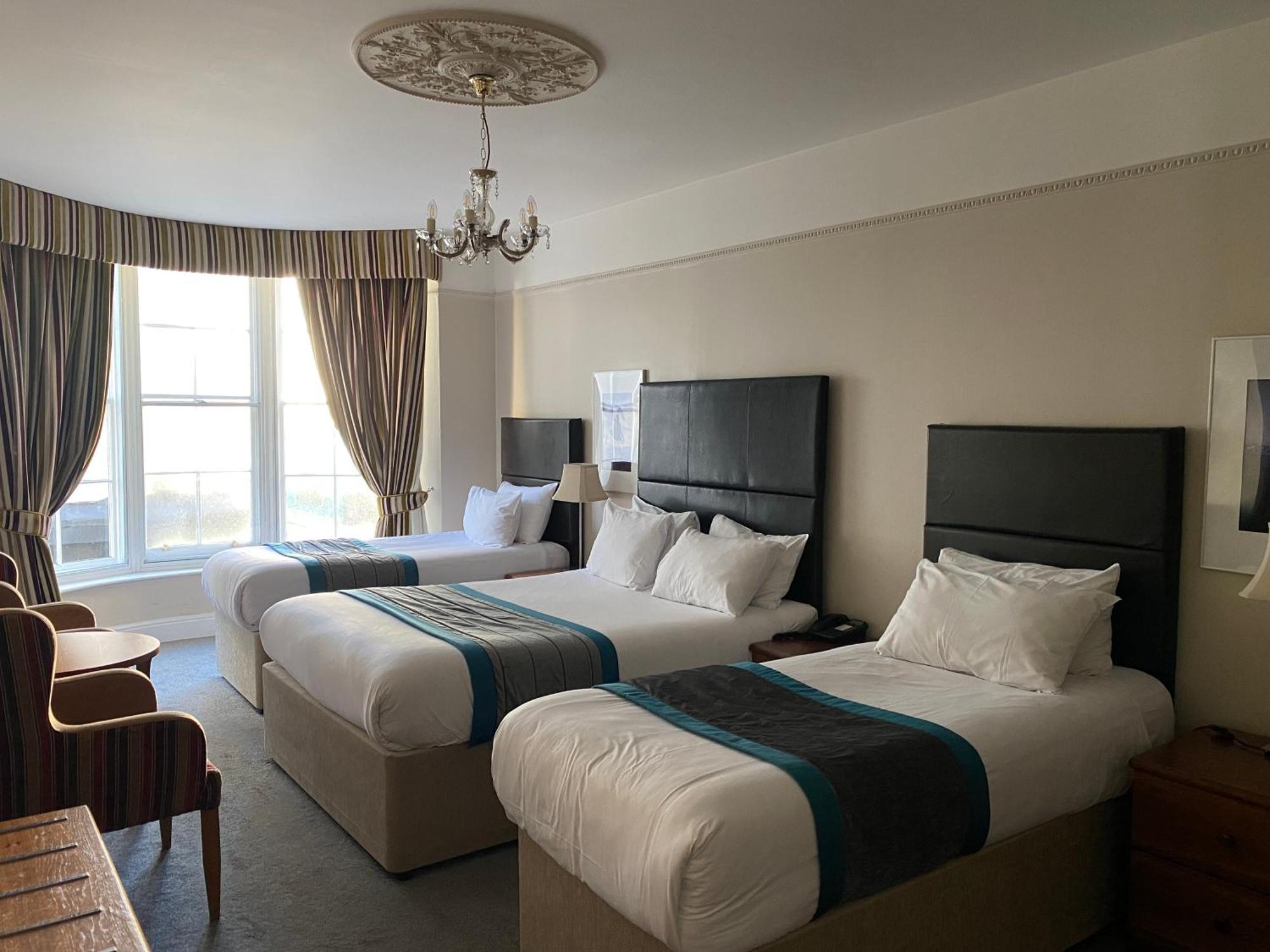 Queens & Hotel Brighton