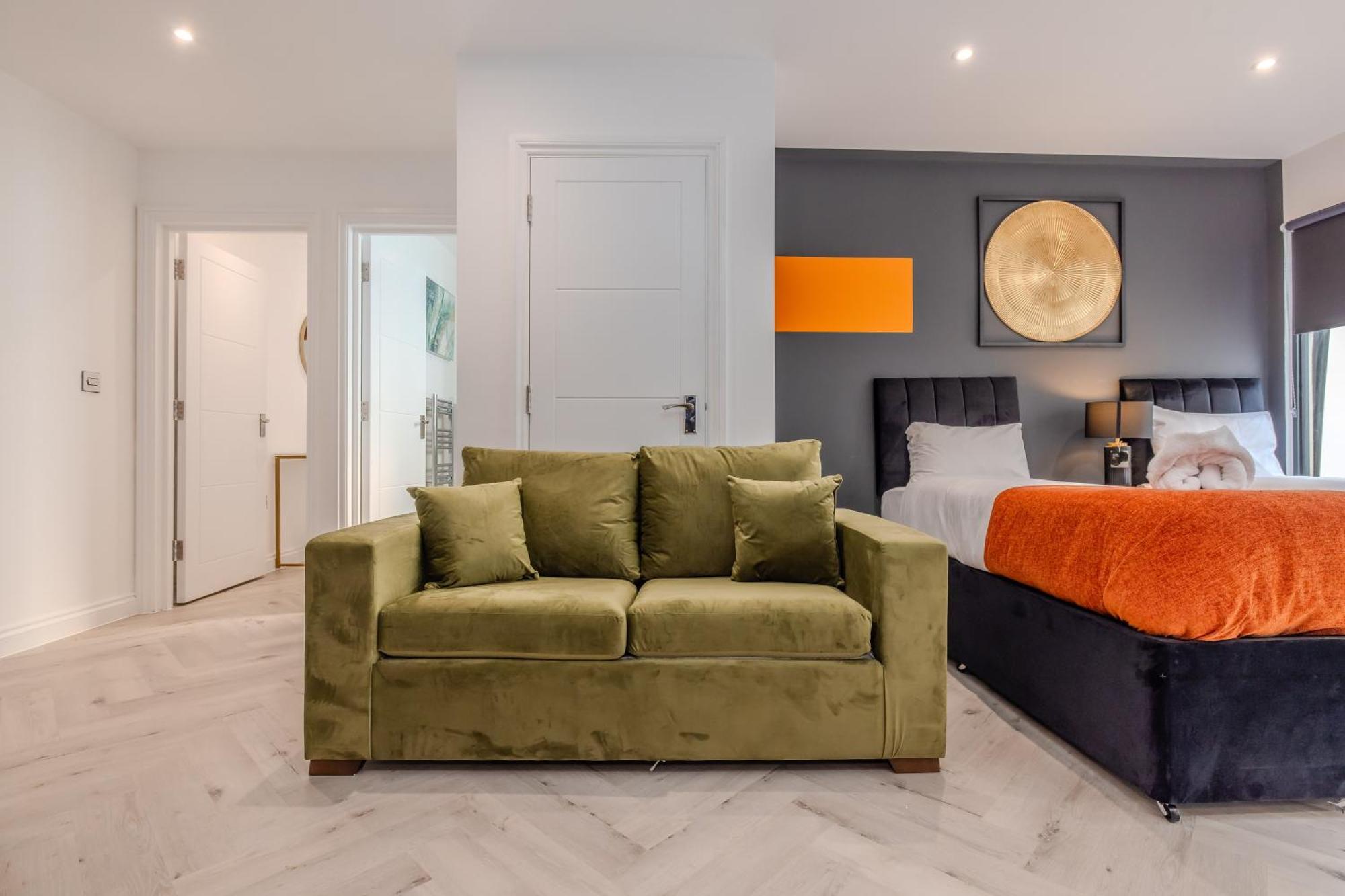 Spacious Next To Sleep 6 Brighton