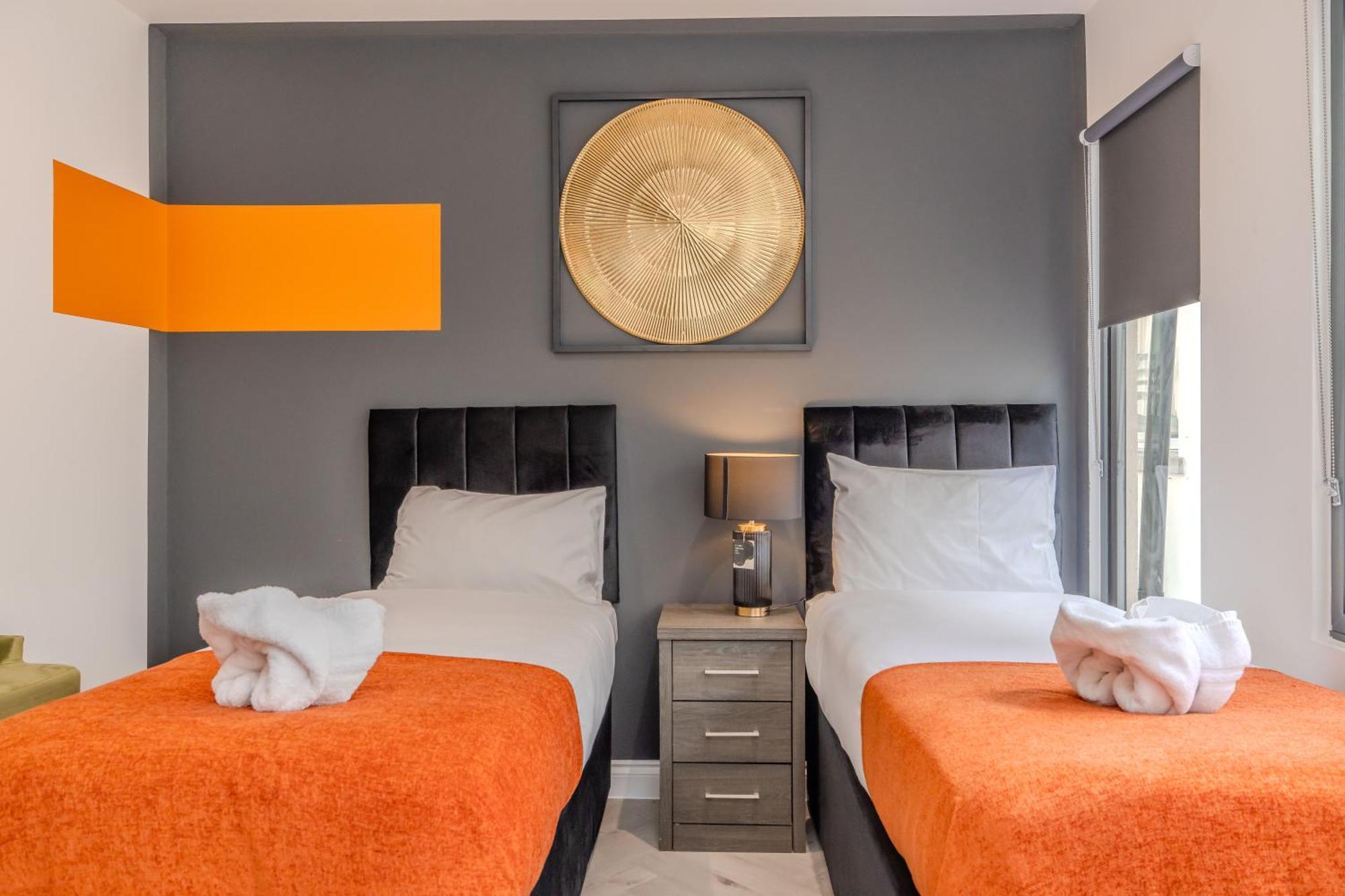 Spacious Next To Sleep 6 * Brighton