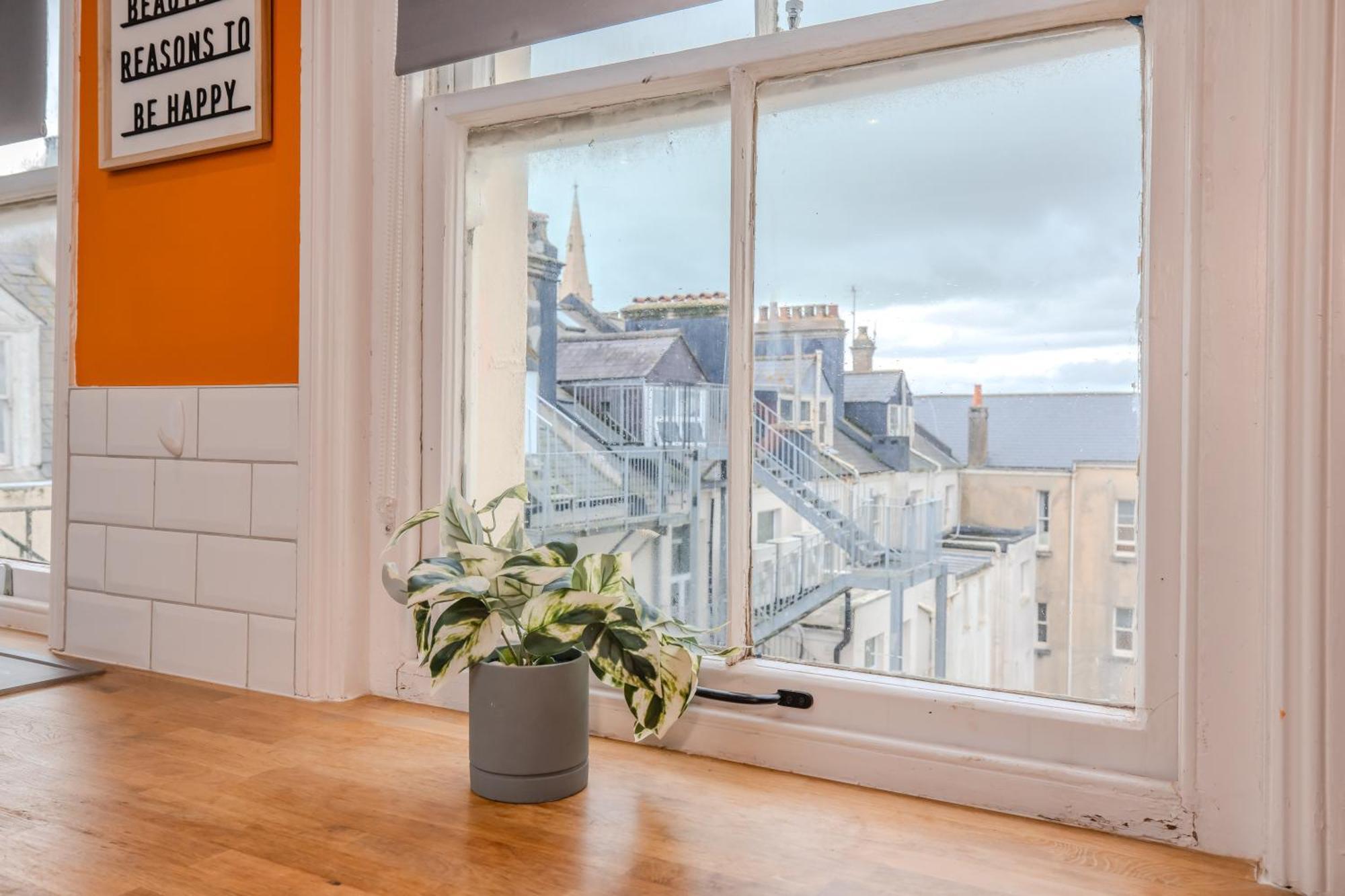 Luxe Living L 2-bedroom Flat With Free Parking Apartment *