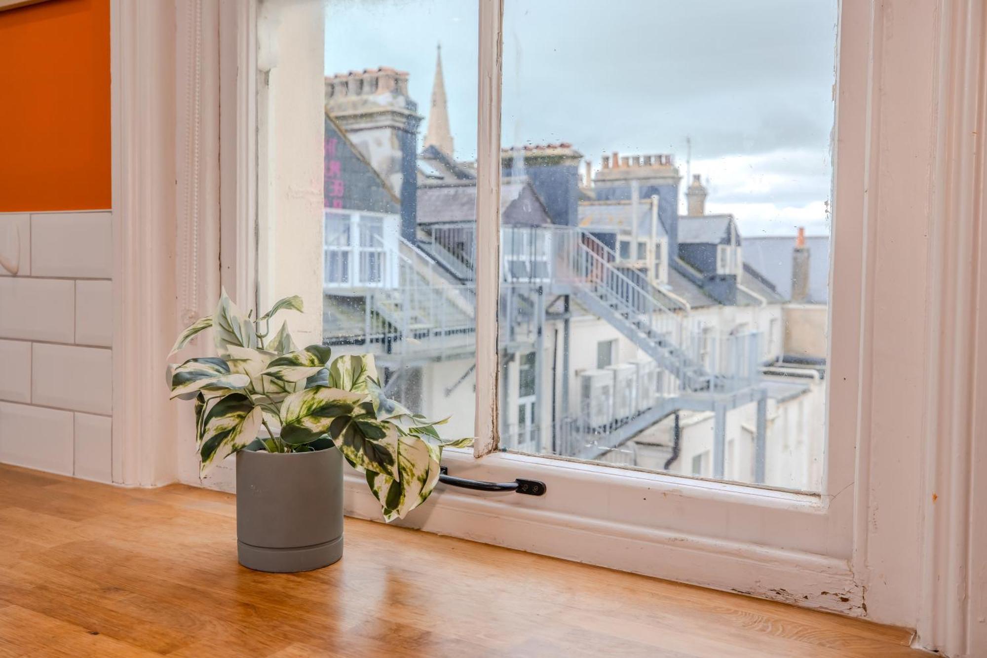 Apartment Urban Oasis L Sleek 2-bedroom With Convenient Free Parking