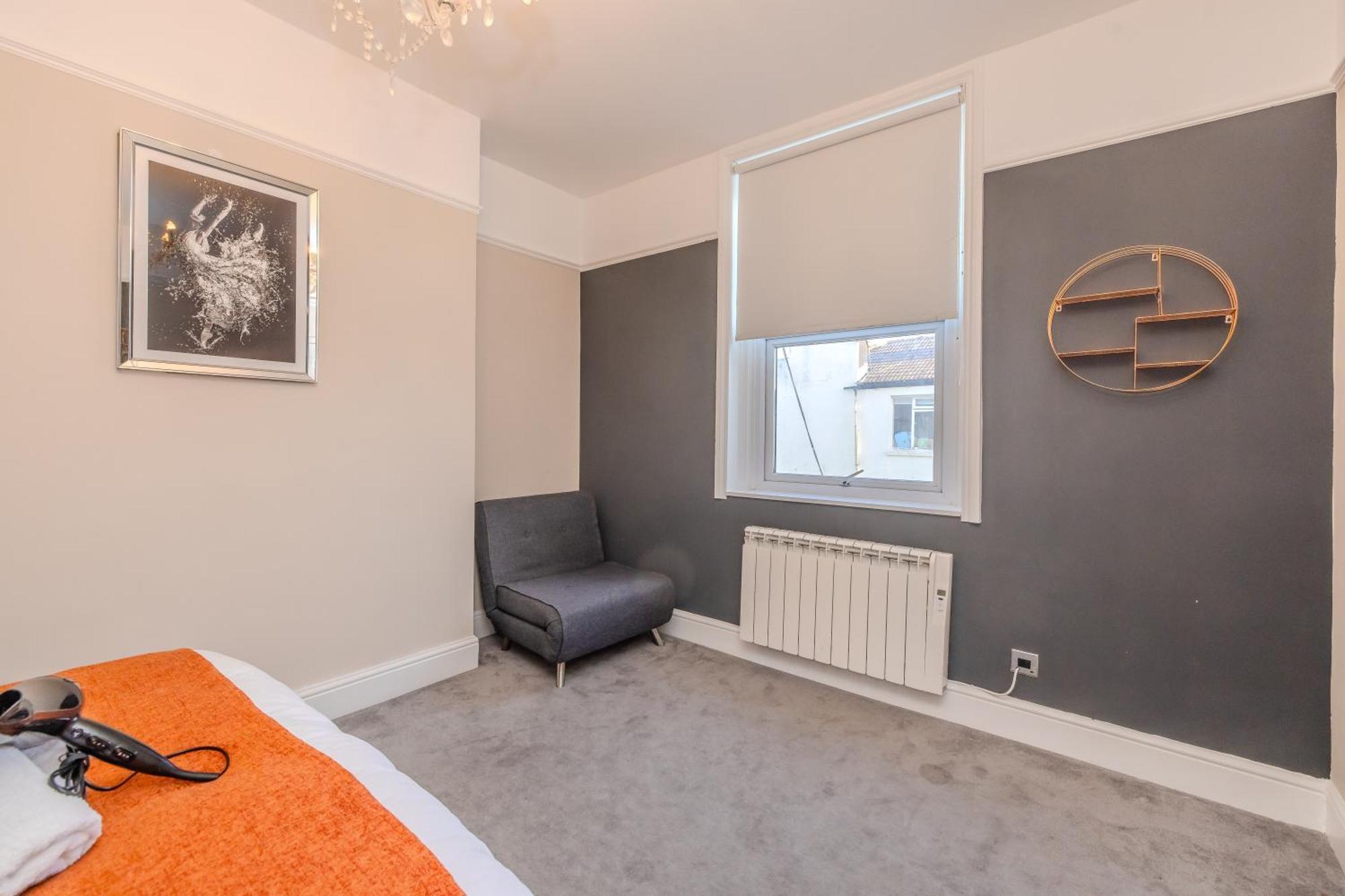 Apartment Tranquil Escape L Generous 2-bedroom Retreat *