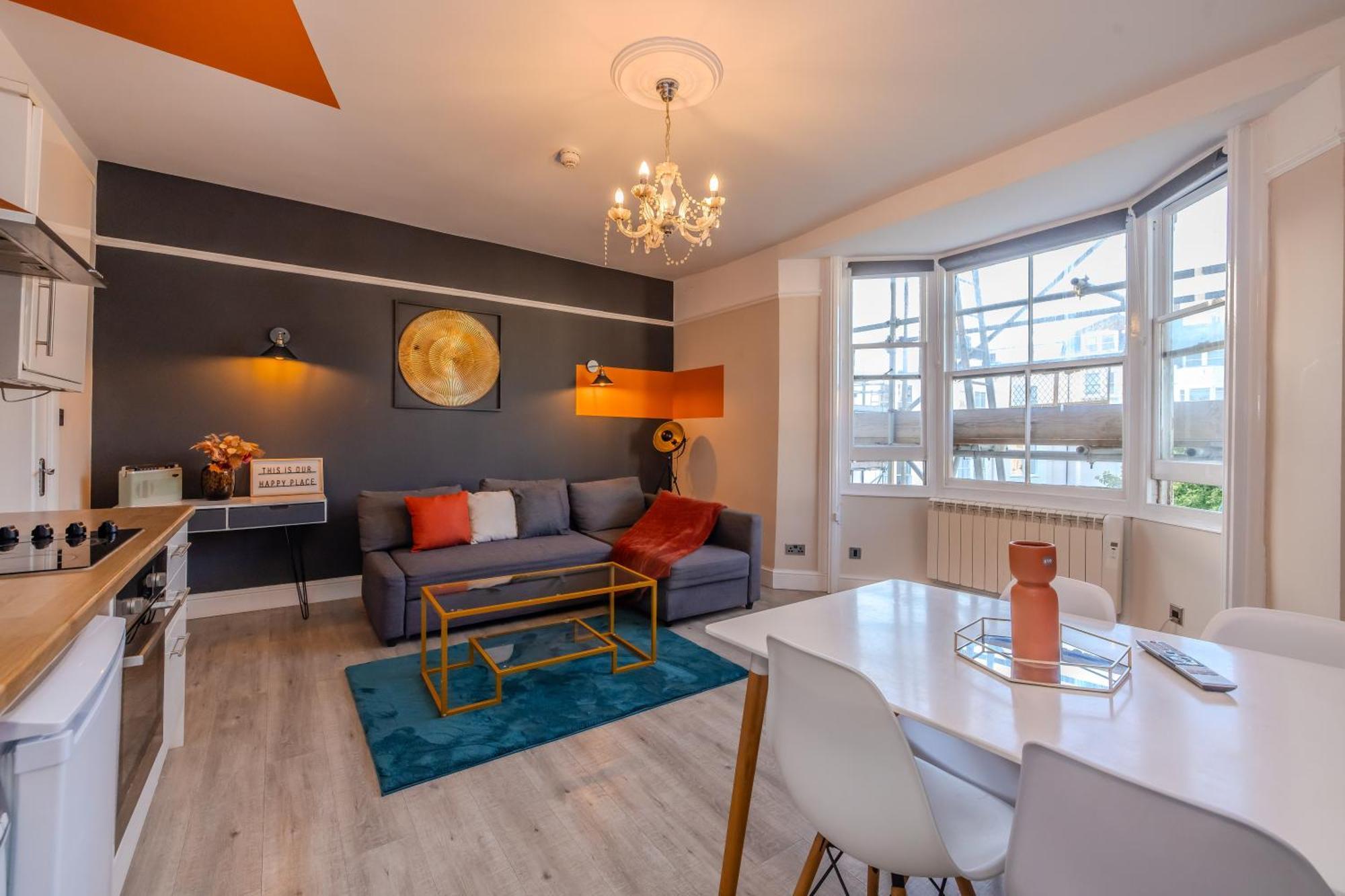 Tranquil Escape L Generous 2-bedroom Retreat Brighton