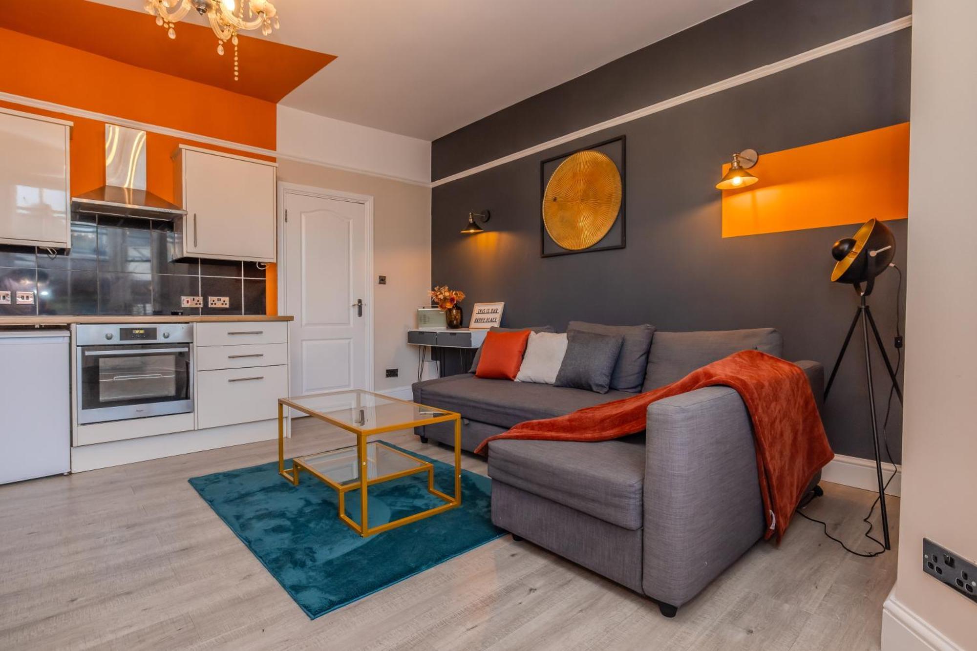 Roomy 2-bedroom For A Peaceful Brighton