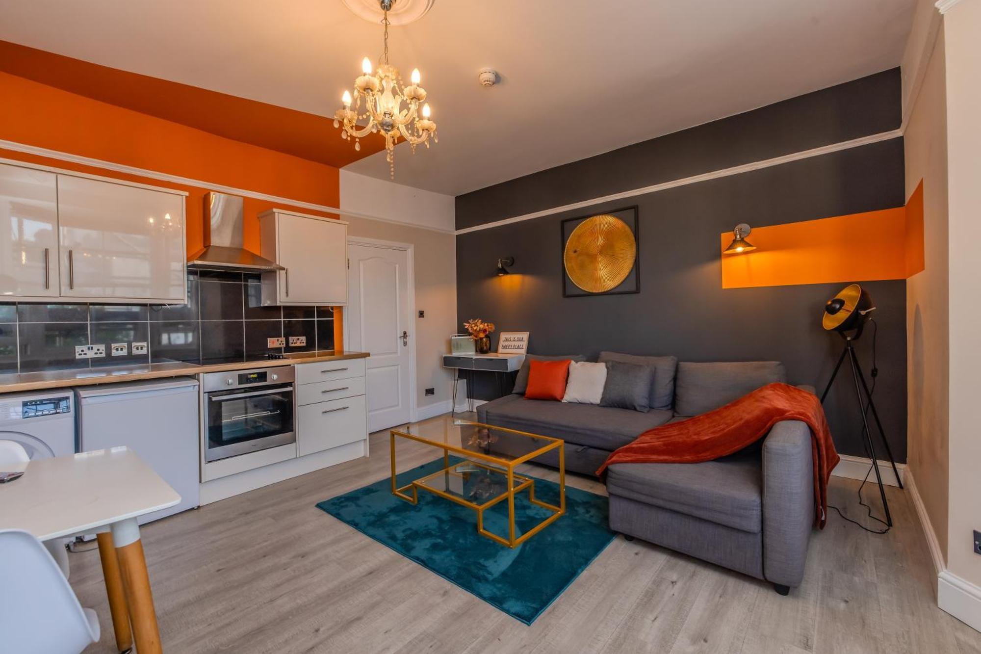 Roomy 2-bedroom For A Peaceful Apartment Brighton