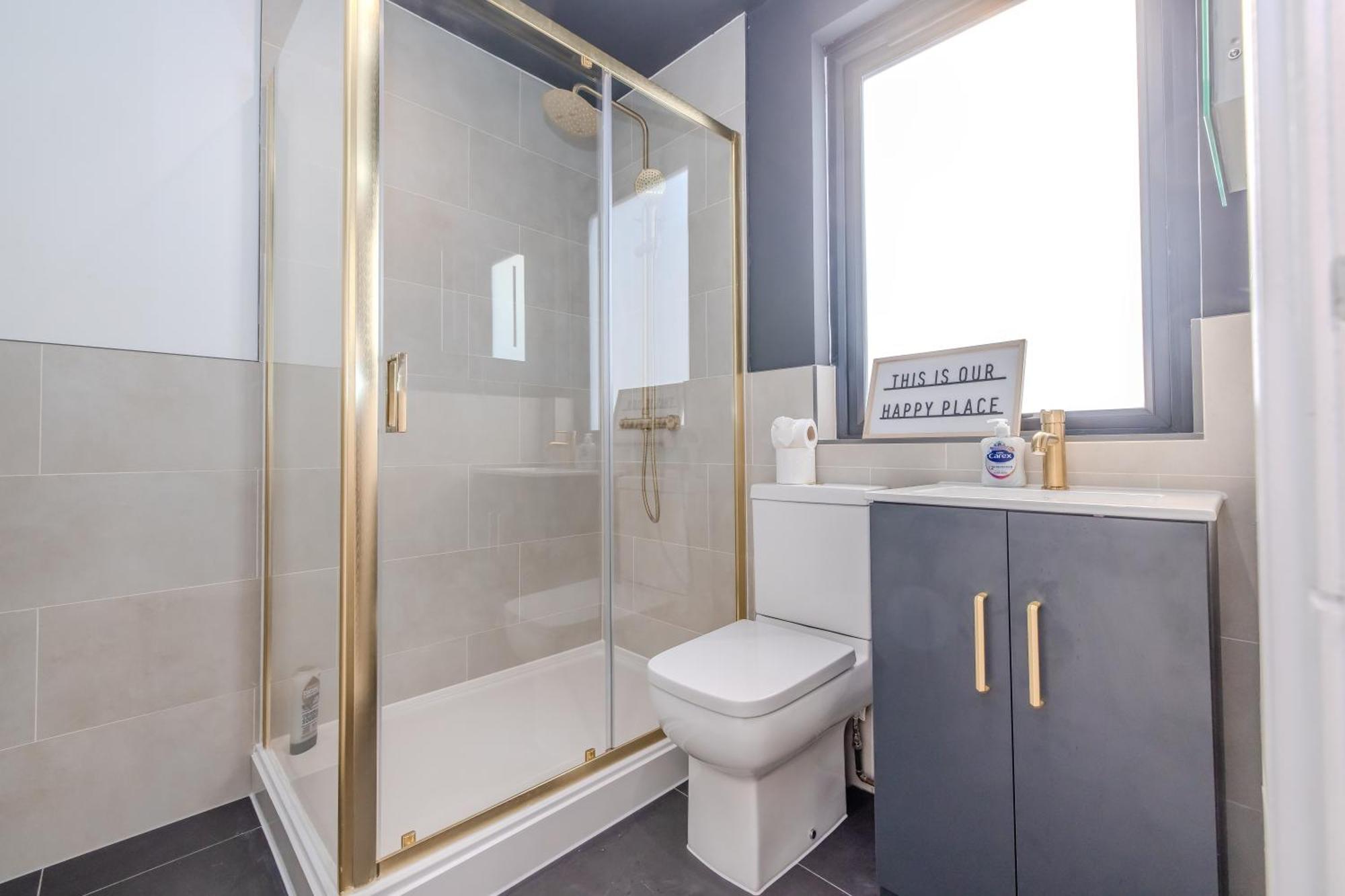 Apartment 1-bedroom With Balcony L Steps From Brighton