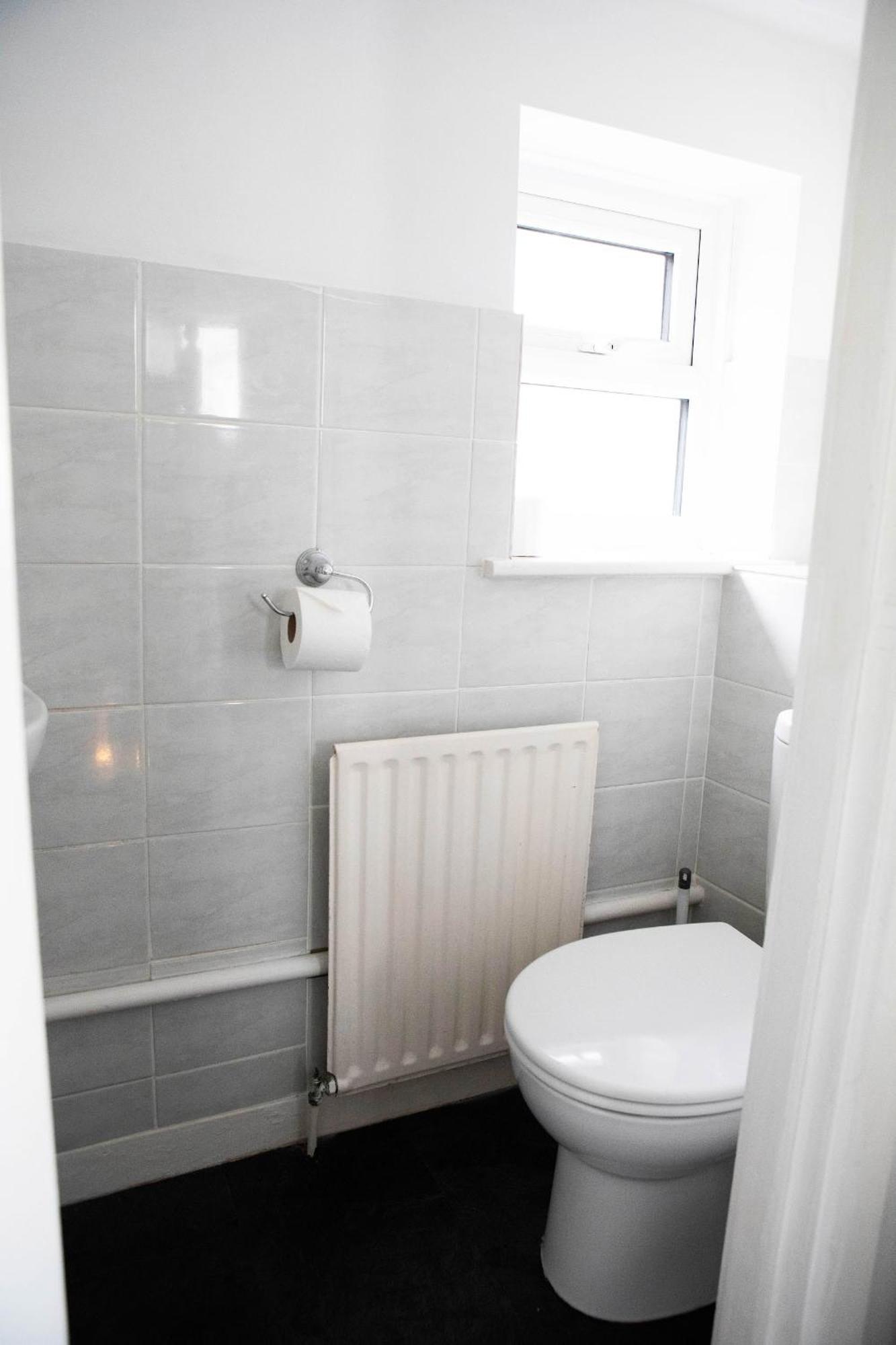 Apartment Best Location,4-Br House,Churchill Square Car Park & Sea-2 Min, Brighton Conference Centre 3 Min, Shops, Restaurants, I-360, Pier - Walking Distance *