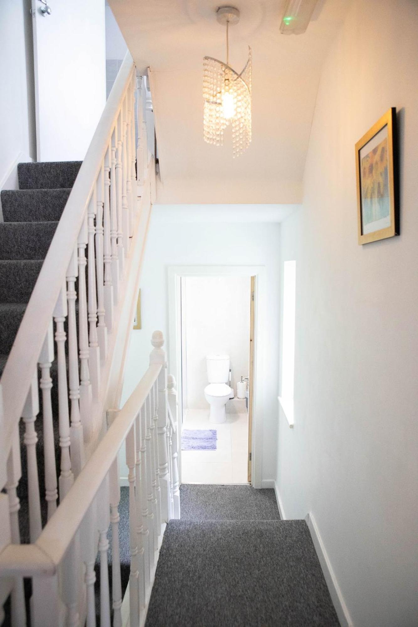 Apartment Best Location,4-Br House,Churchill Square Car Park & Sea-2 Min, Brighton Conference Centre 3 Min, Shops, Restaurants, I-360, Pier - Walking Distance *