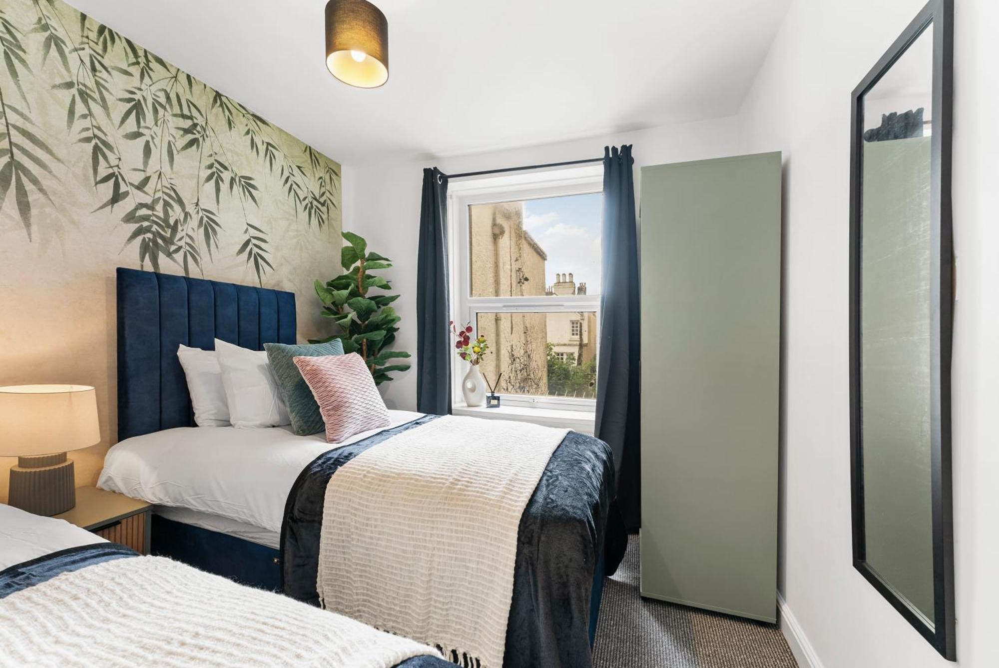 Stylish 3 Bed Flat In - Sleeps 8 * Brighton