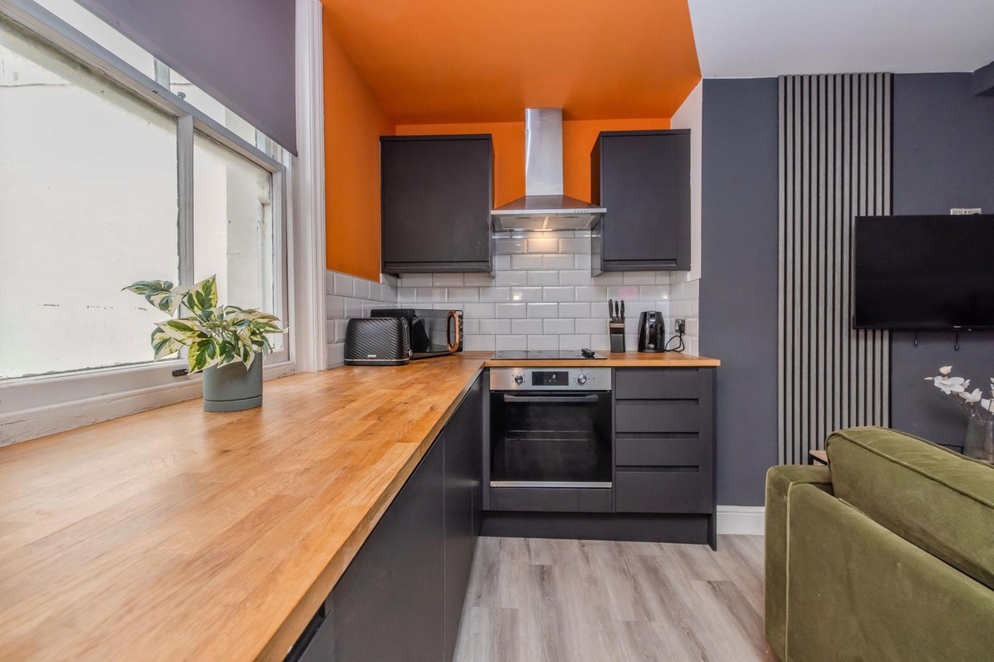 Apartment Luxury With Parking L 2 Bedroom *