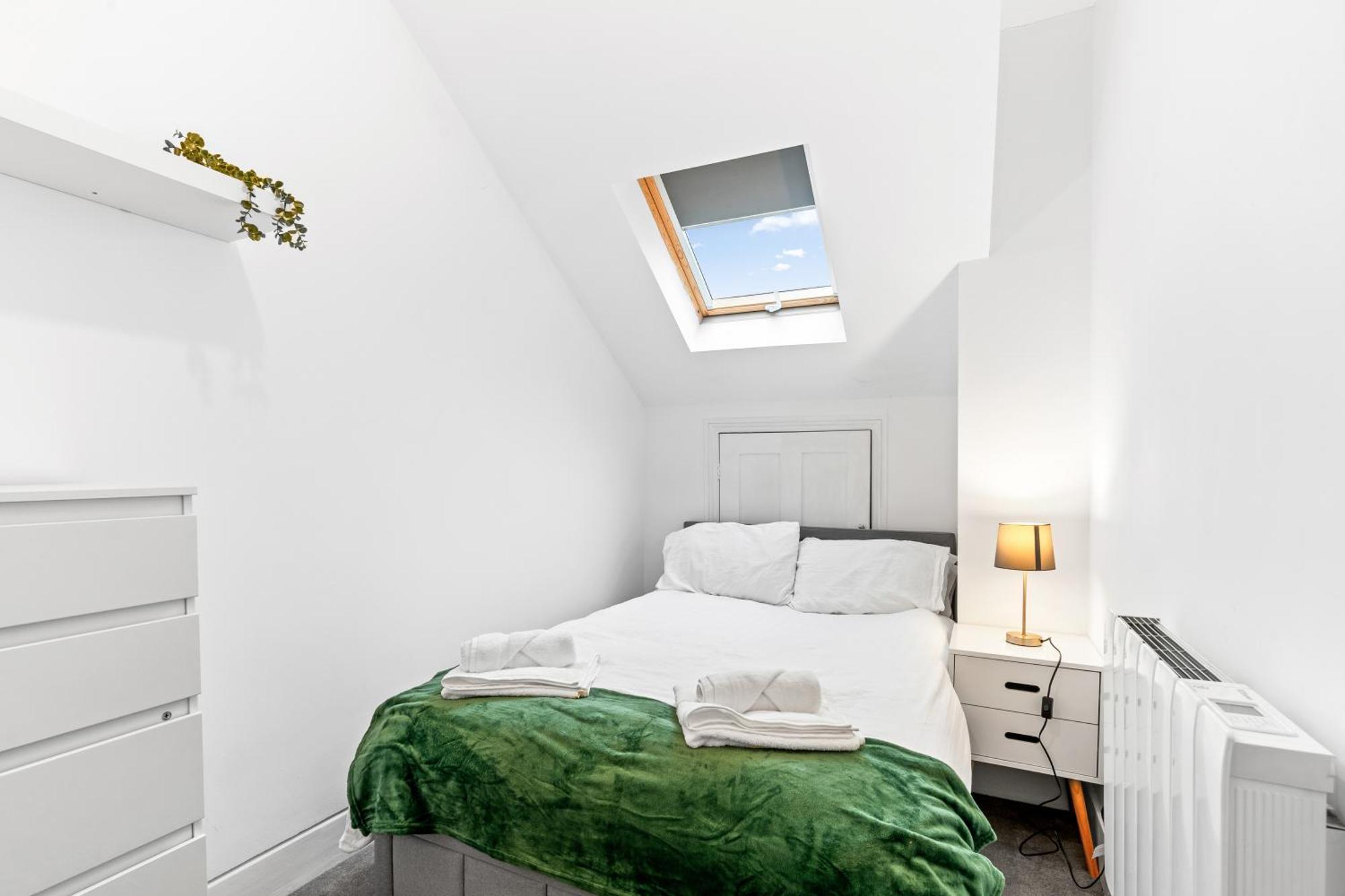 Flat In And * Brighton