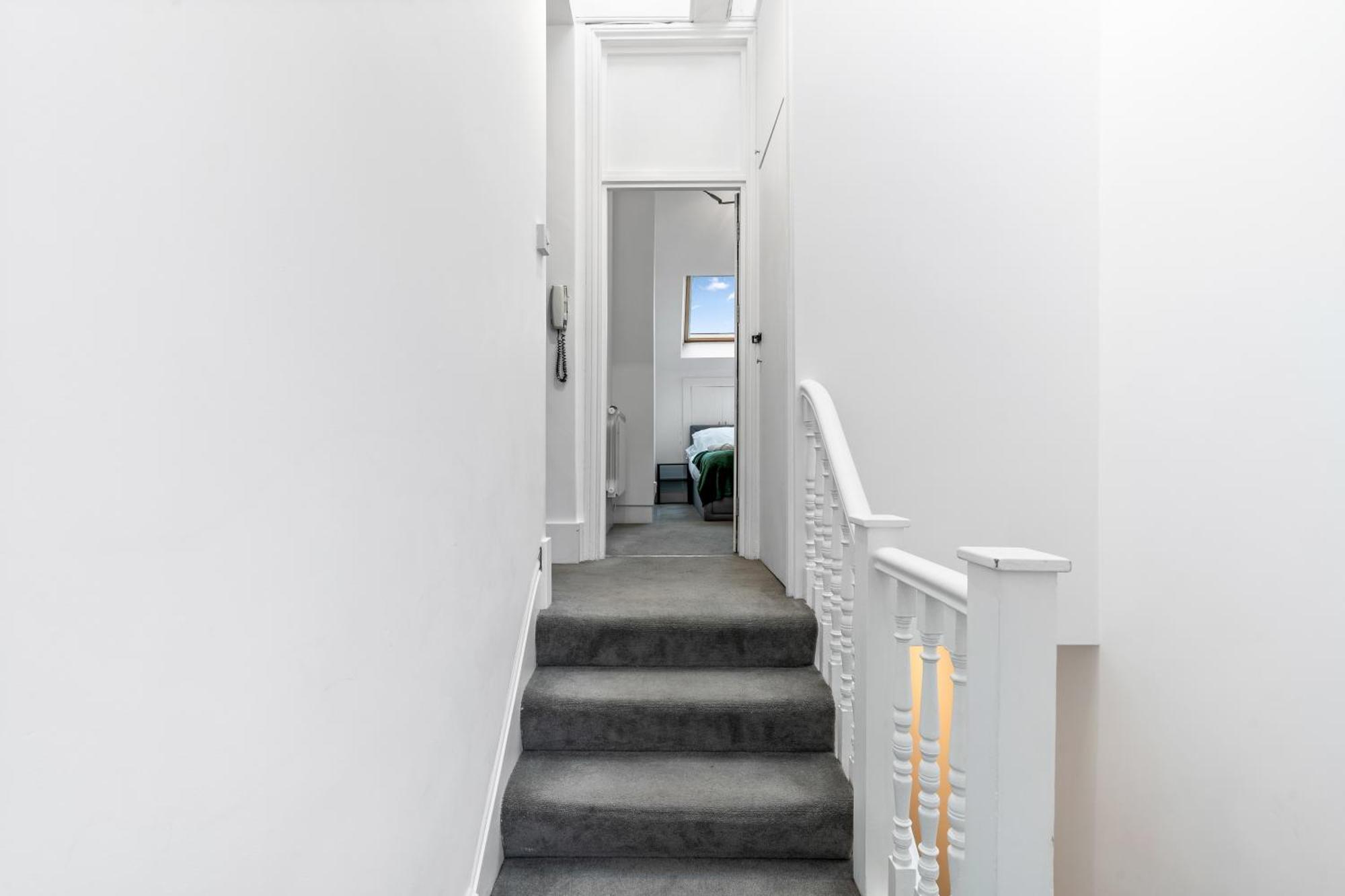 Flat In And * Brighton