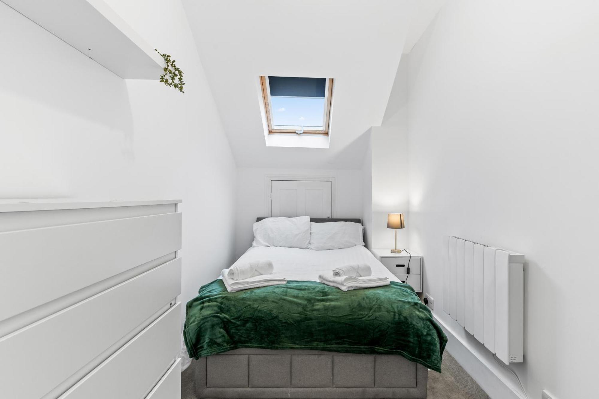 Flat In And Brighton