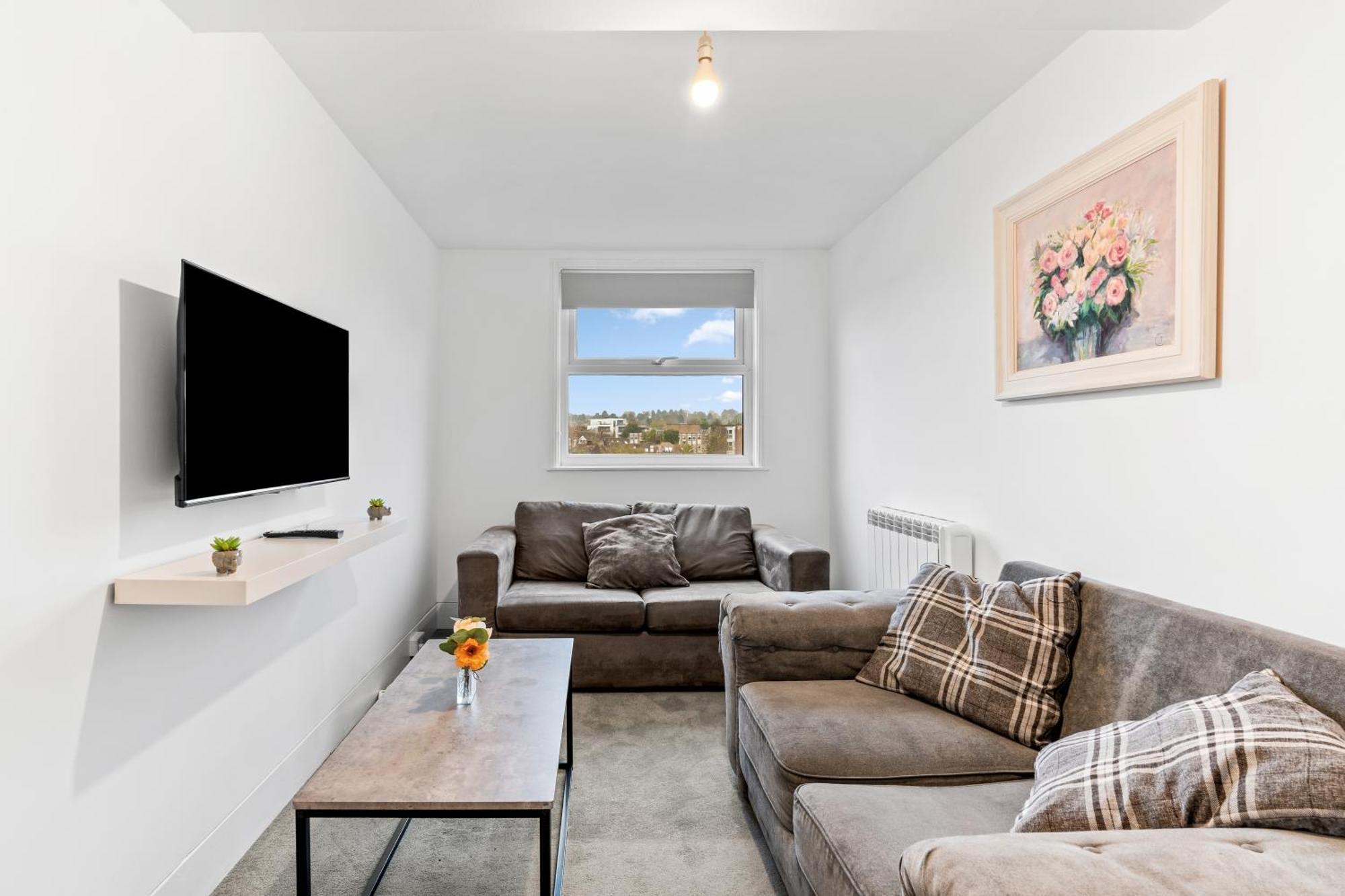 Flat In And Brighton