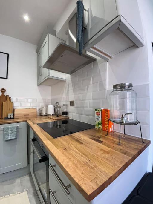 Cozy Flat In Historic Building Apartment Brighton