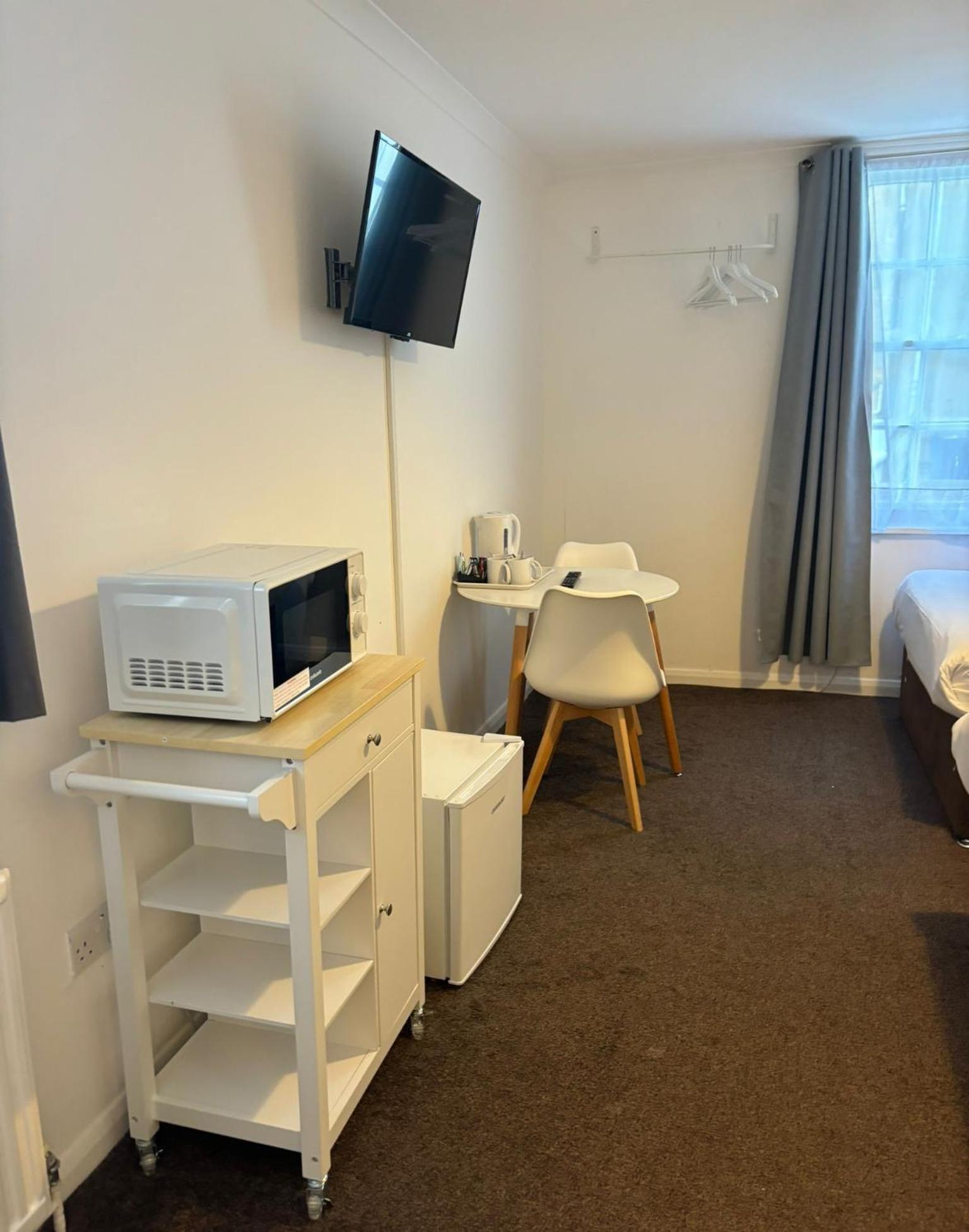 Wave Guest house 2*