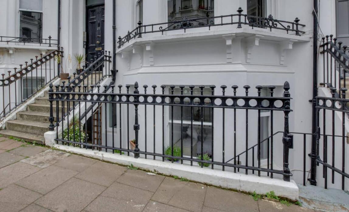 Flat, 3 Bedrooms, Sleeps 6, Close To Shops And