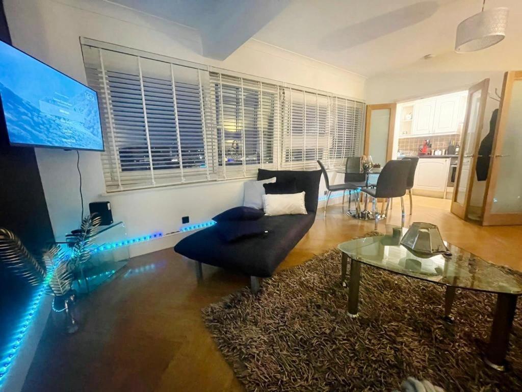 Apartment 1 Minute To The And Centre Brighton