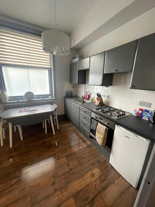 1 Large Comfy Garden - Prime Location * Brighton