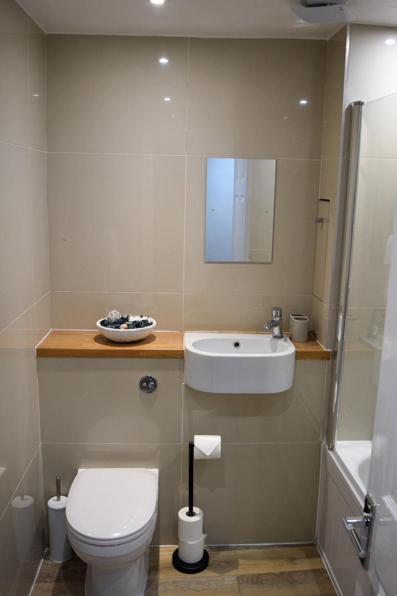 Stunning 3bed With Garden, Sleeps 8 Holiday home Brighton