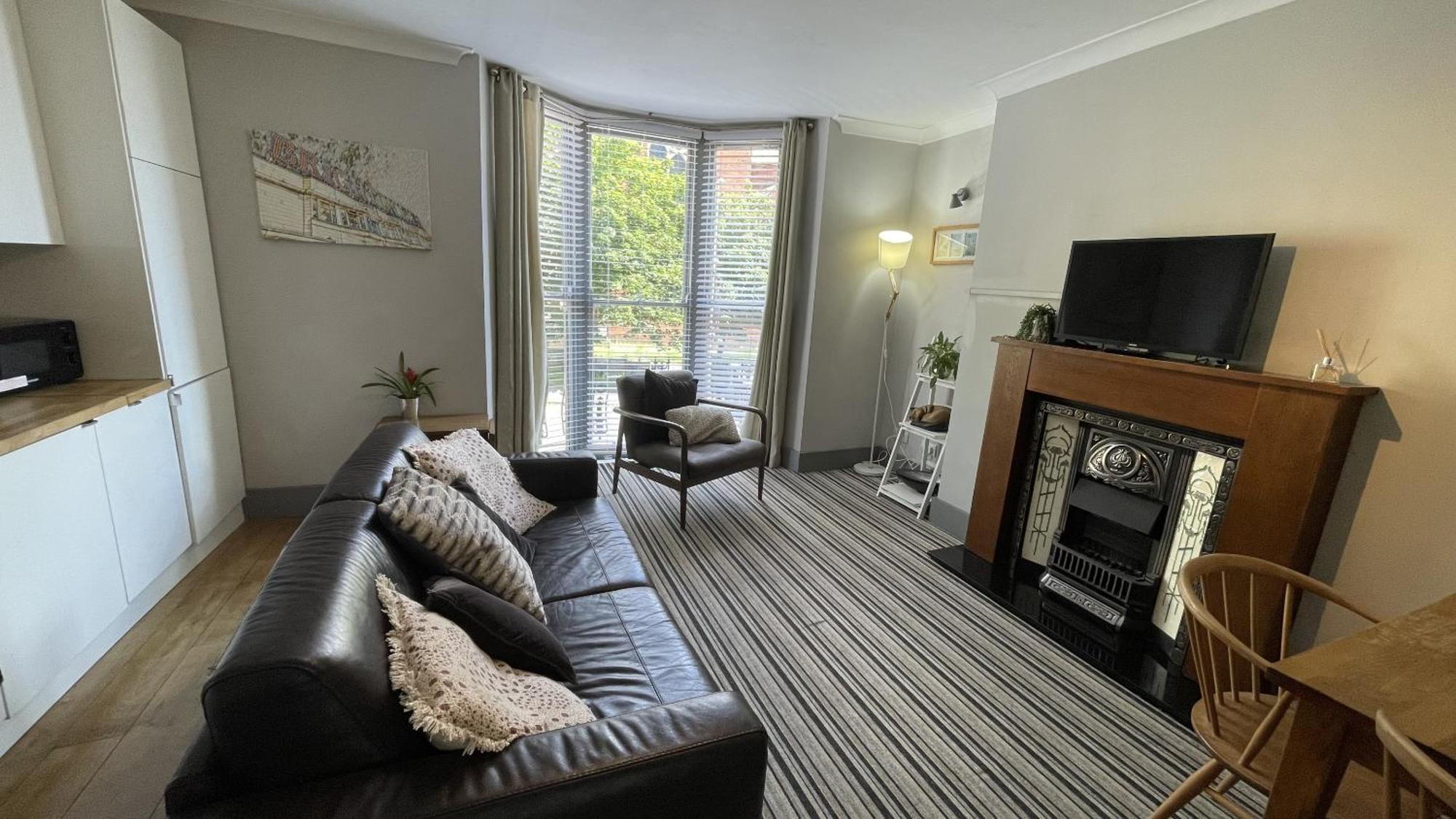Aparthotel Ei8ht Guest 4*