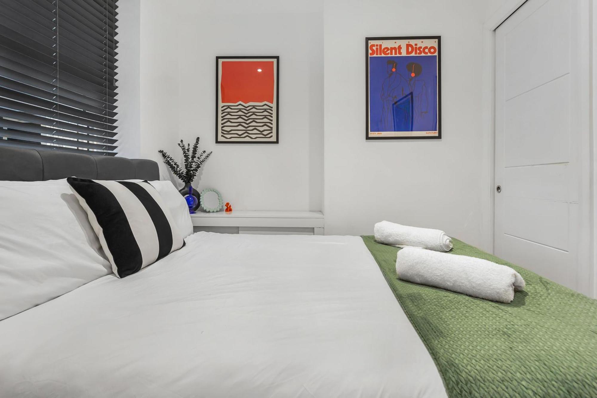 Apartment - Sleeps 3 - Near Brighton
